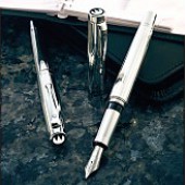 Kolekcija MANAGER tintes pildspālva ar virzuļa pārveidotāju M-SIZE ar WALDMANN dāvanu kaste